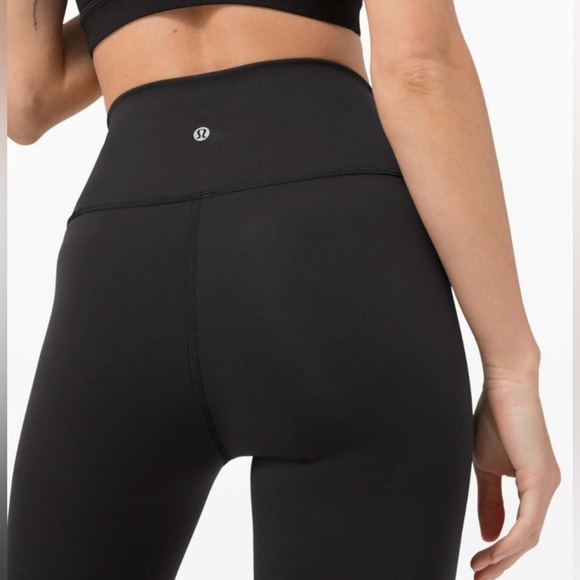 Lululemon Wunder Train High-Rise Crop 21” Black Everlux Leggings Size 2 Like New - Picture 3 of 8